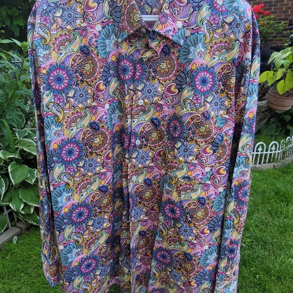 Men's shirt ($15 each) - Picture 5 of 9